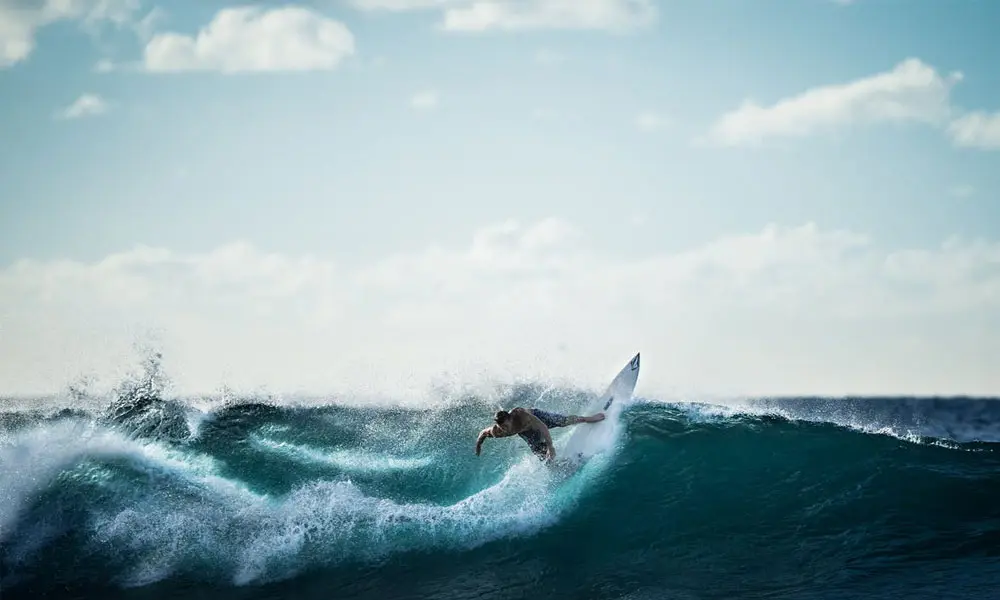 Top 10 Awesome & Daring Sports Top 10 Awesome & Daring Sports