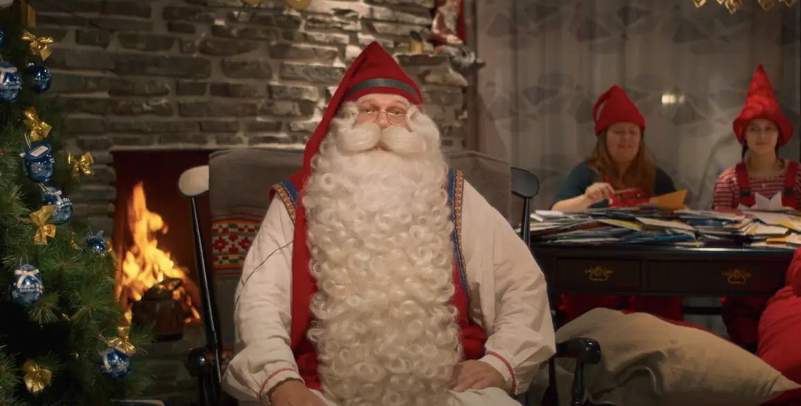 Santa Claus Delivers First Ever Christmas Message to the World Santa Claus Delivers First Ever Christmas Message to the World