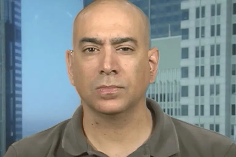 Electronic Intifada Co-Founder Arrested and Deported by Switzerland: A Blow to Free Speech Electronic Intifada Co-Founder Arrested and Deported by Switzerland: A Blow to Free Speech